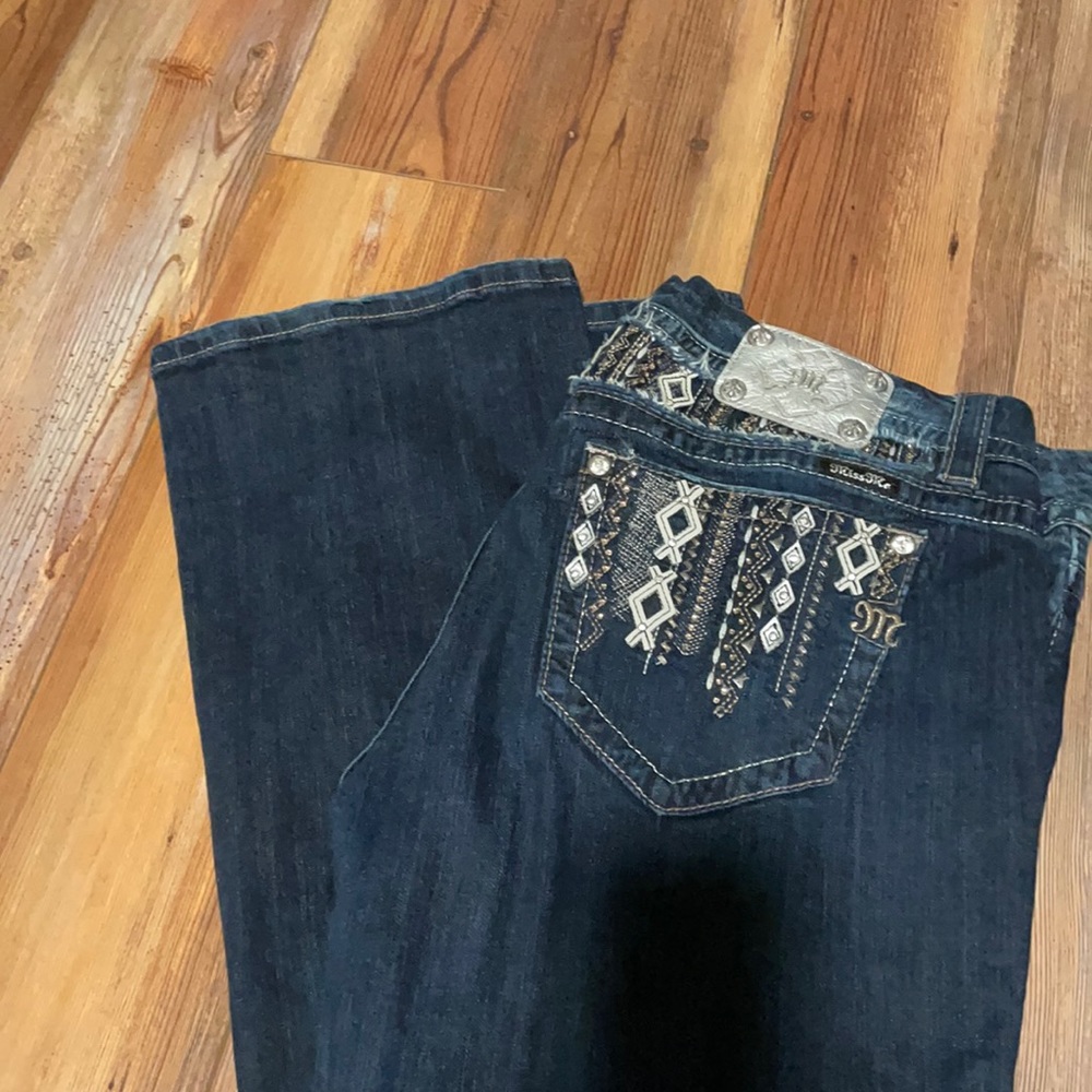 Miss Me easy boot size 33 with 32 inseam